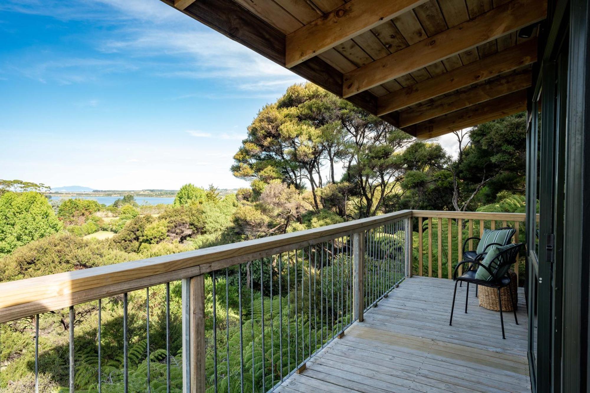 مانجاواي Tui & Nikau Cabins الغرفة الصورة